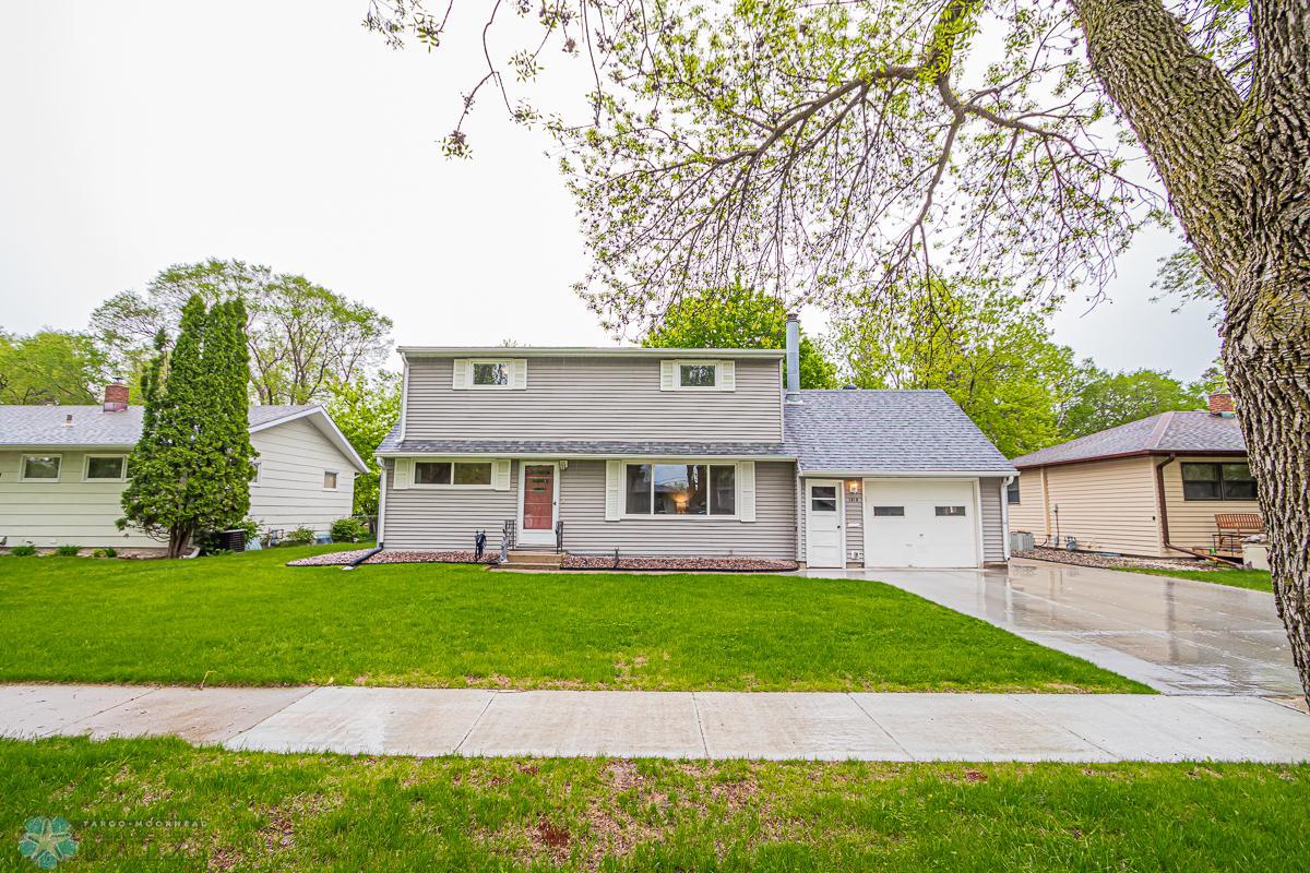 1818 15th St S, Fargo, ND 58103-36.jpg