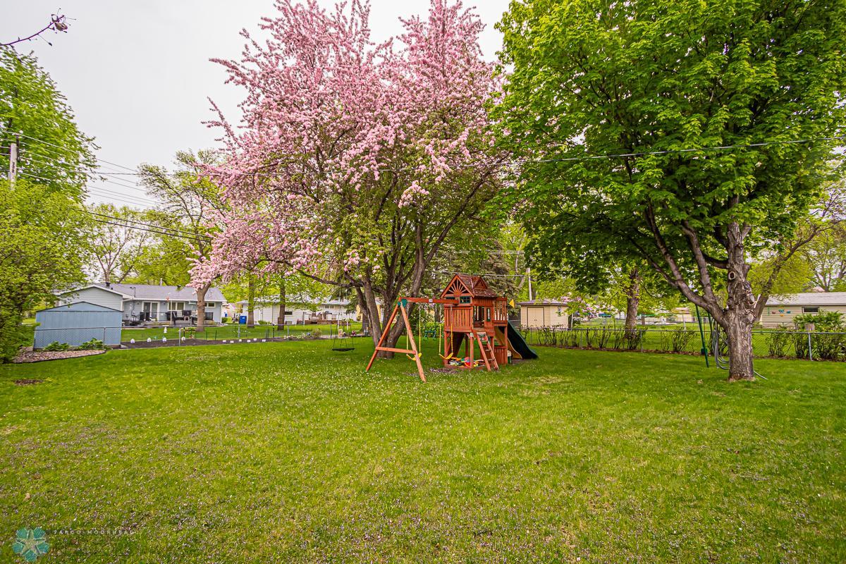 1818 15th St S, Fargo, ND 58103-42.jpg