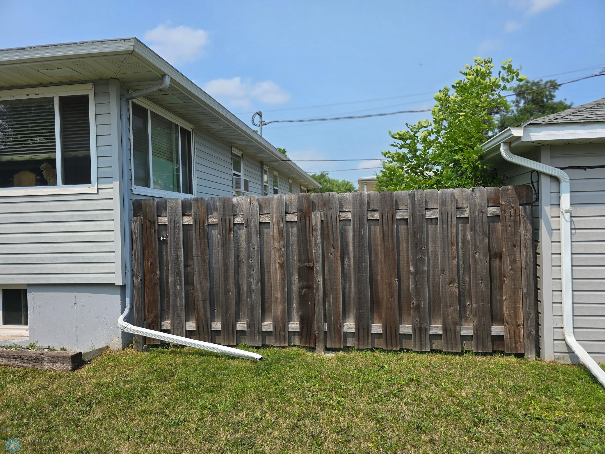Privacy fence