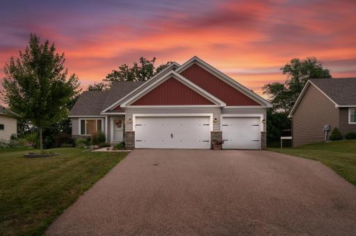983 Vine Street, Jordan, MN 55352