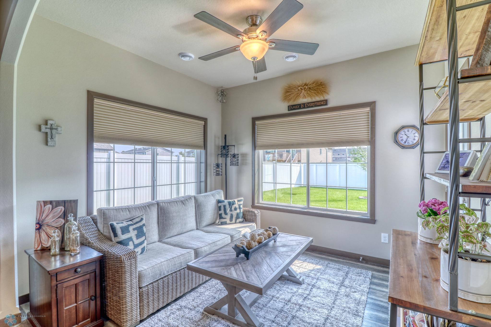 Sunroom1_3.jpg