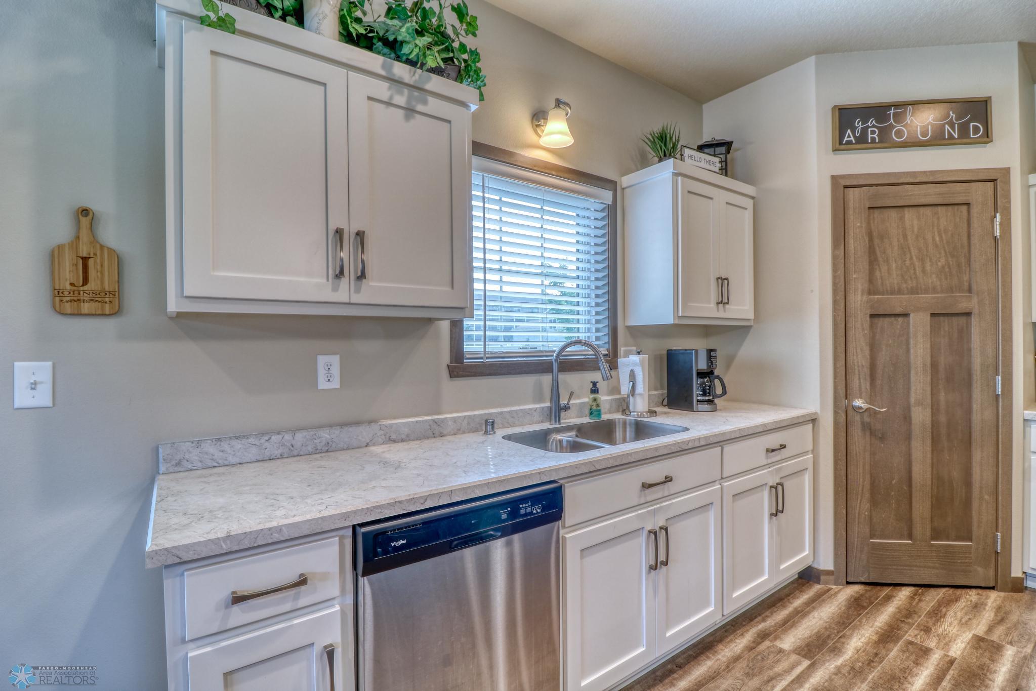 Kitchen1_5.jpg