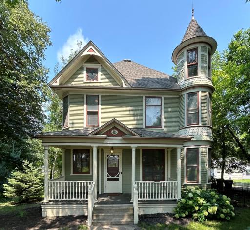 111 Bryant Avenue NE, Hector, MN 55342