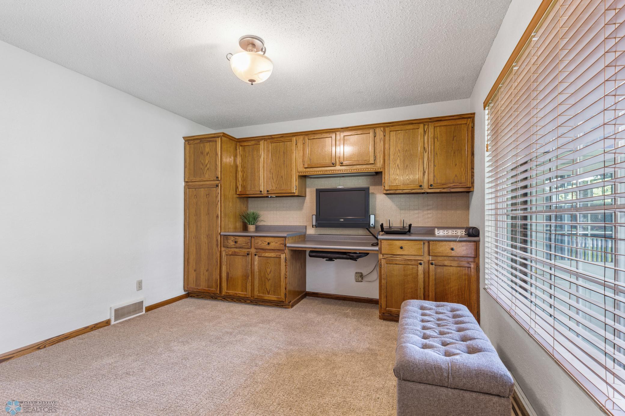 Office or formal dining