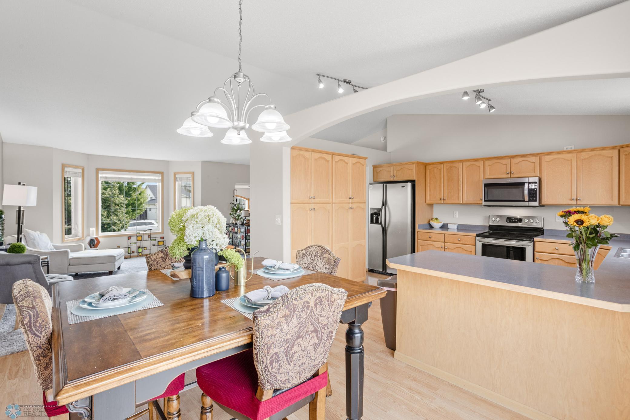 Dining/Kitchen 2