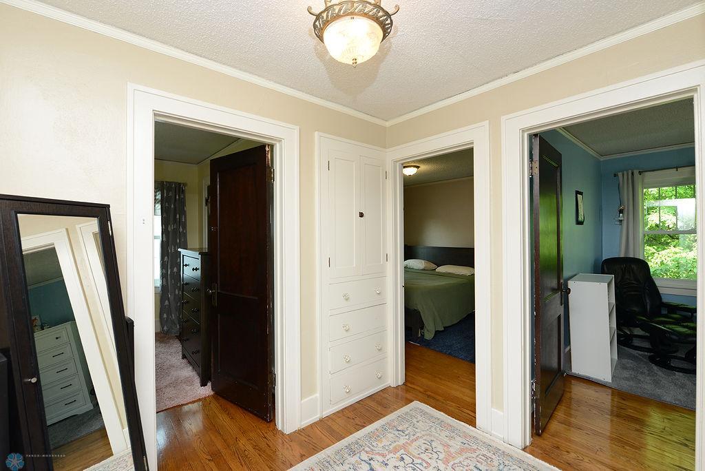Upper level landing area with built in