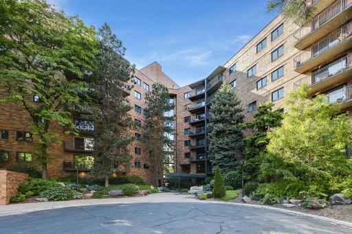 210 W Grant Street, 718, Minneapolis, MN 55403