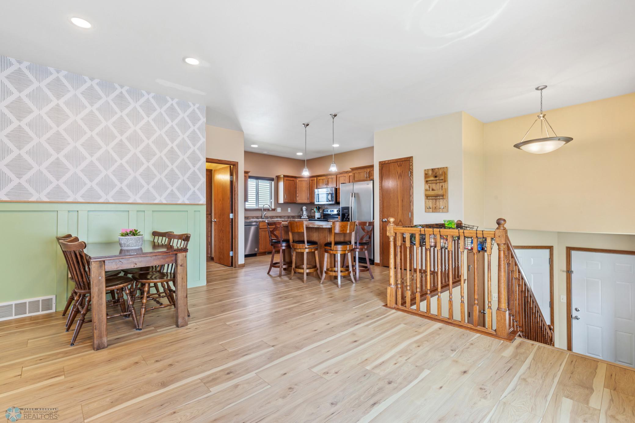 Dining/Kitchen