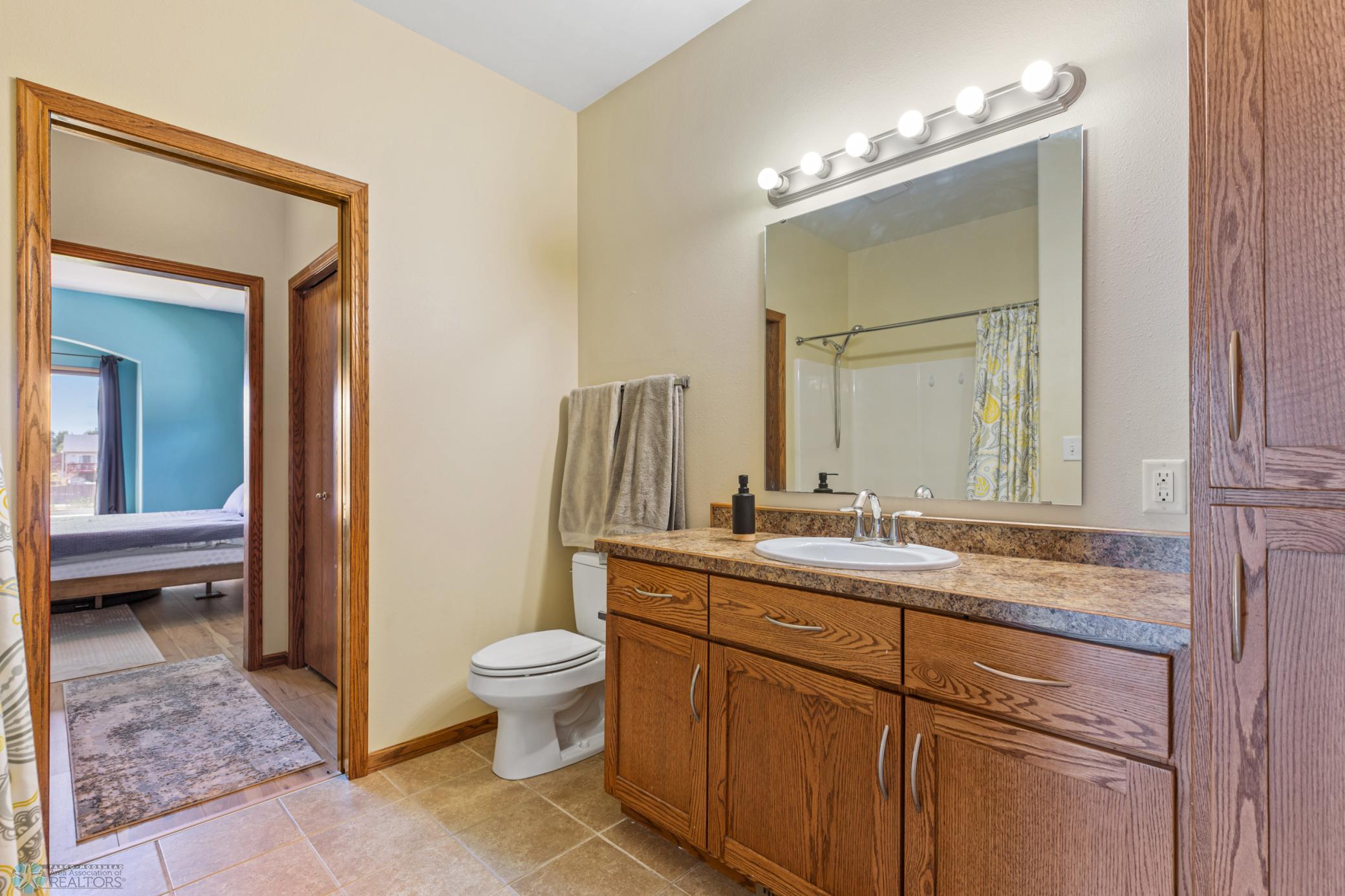 Hollywood Bathroom