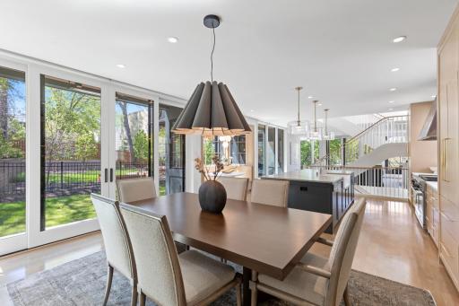 2847 E Lake Of The Isles Parkway, Minneapolis, MN 55408