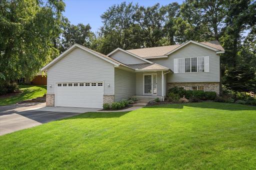 585 Mcknight Road S, Saint Paul, MN 55119
