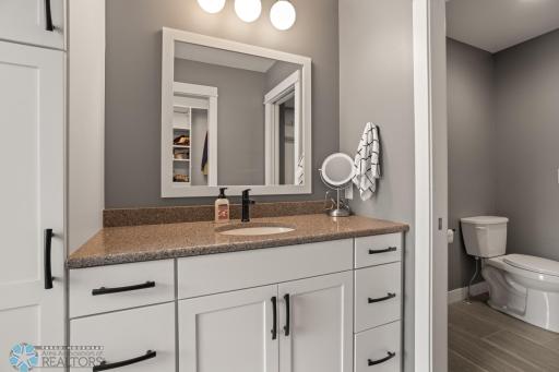 73 35th Avenue E, West Fargo, ND 58078