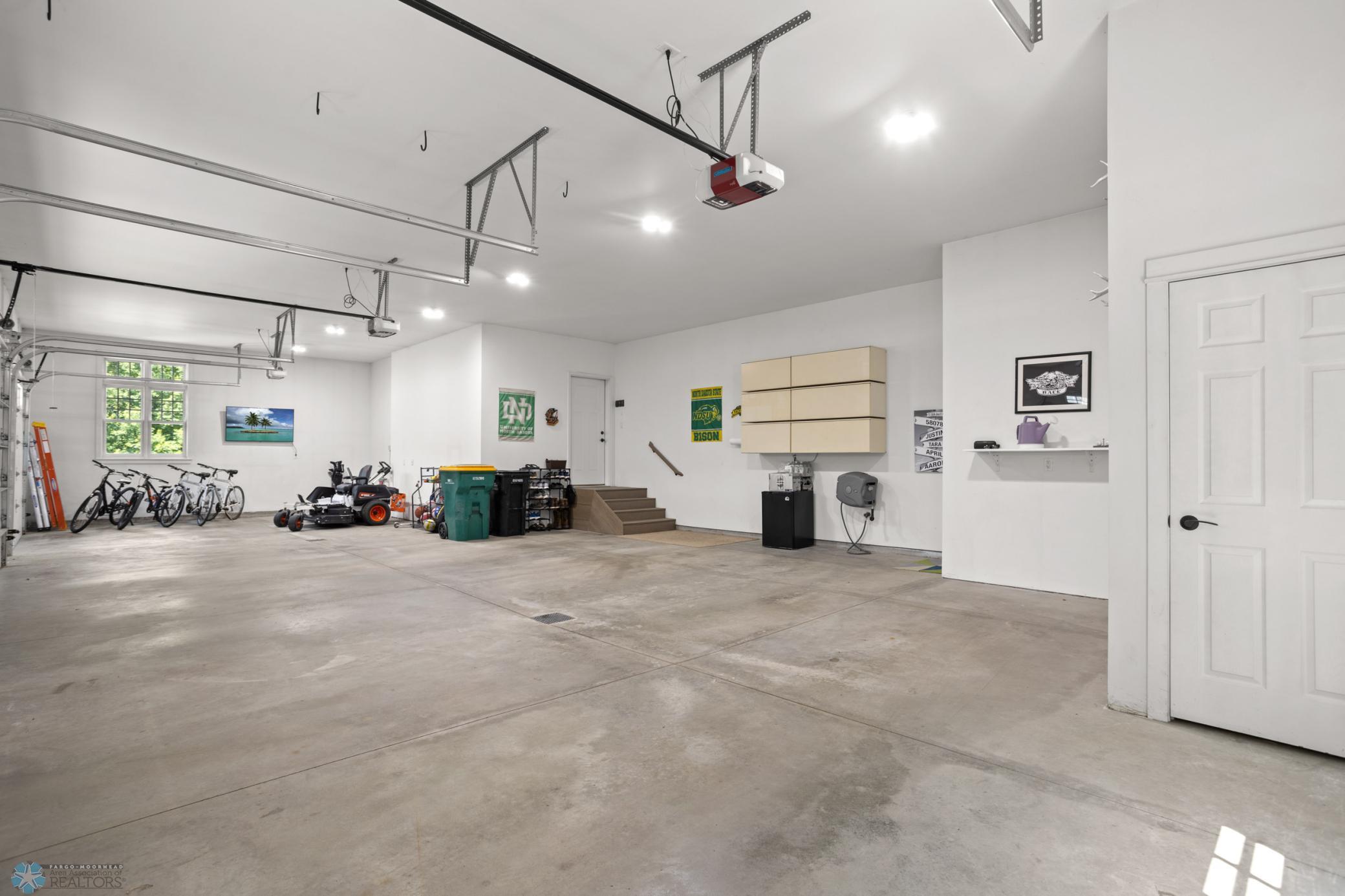 73 35th Ave E West Fargo