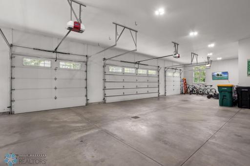 73 35th Avenue E, West Fargo, ND 58078