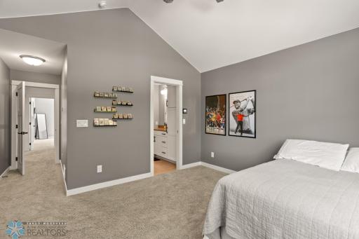 73 35th Avenue E, West Fargo, ND 58078