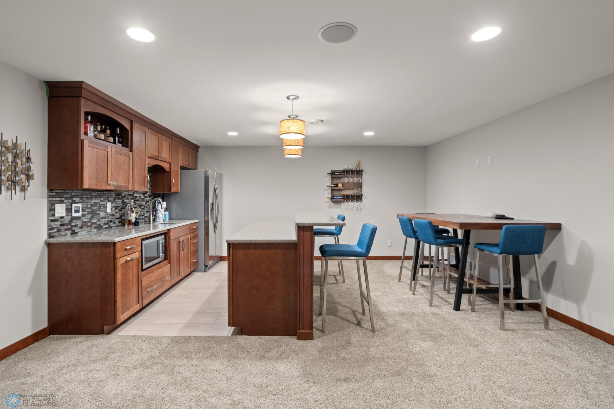 73 35th Ave E West Fargo