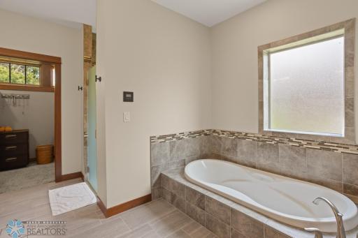 73 35th Avenue E, West Fargo, ND 58078