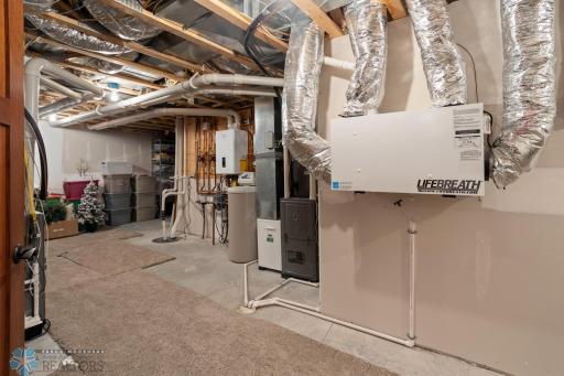 73 35th Avenue E, West Fargo, ND 58078