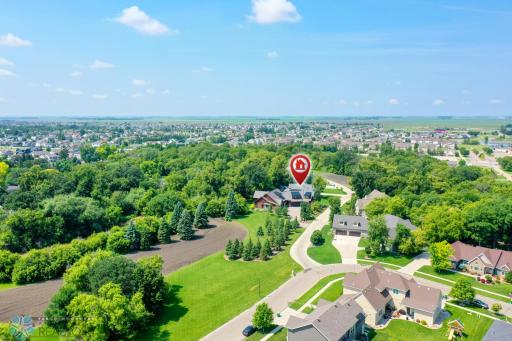 73 35th Avenue E, West Fargo, ND 58078