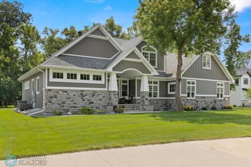 73 35th Avenue E, West Fargo, ND 58078