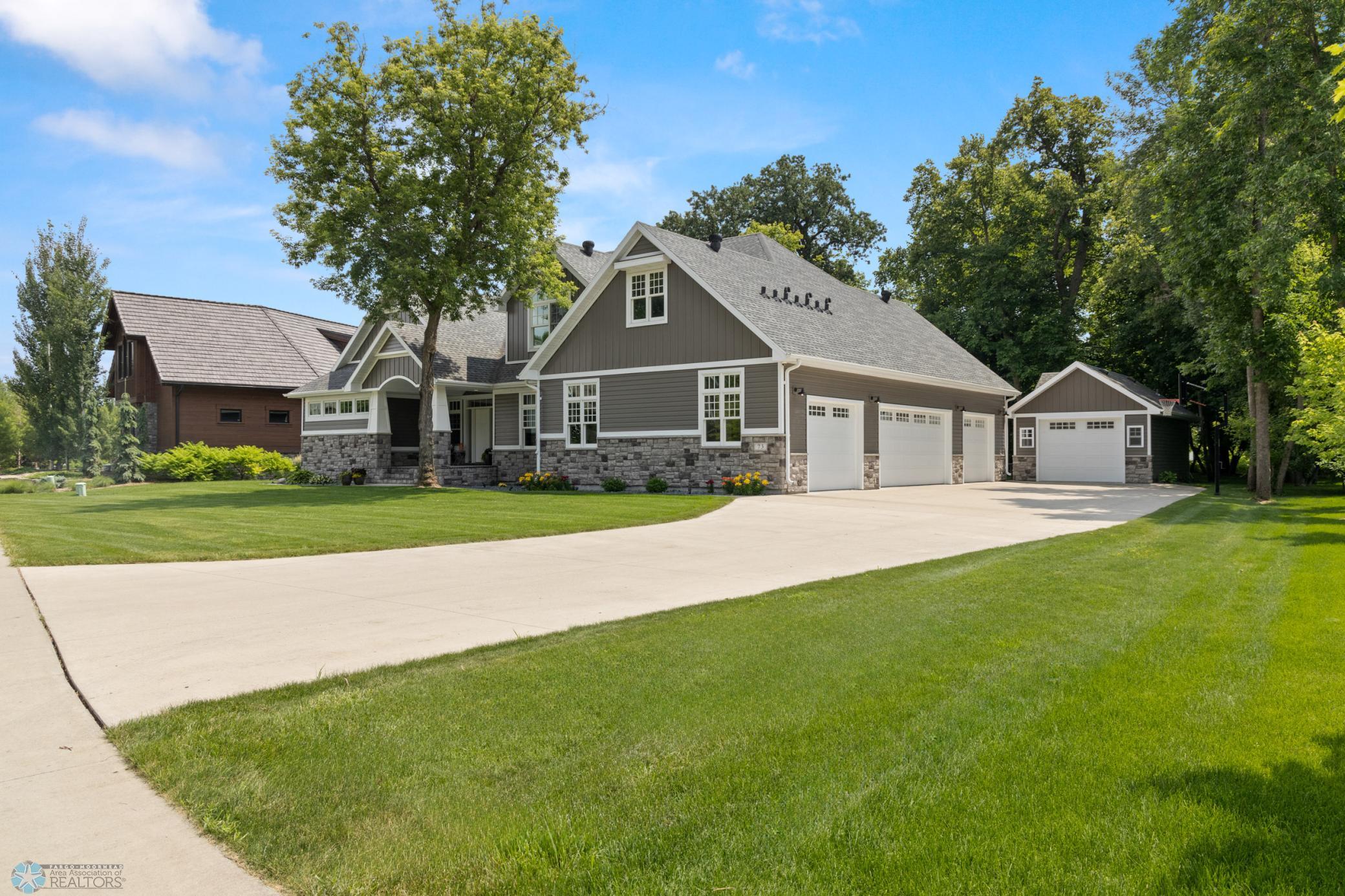 73 35th Ave E West Fargo
