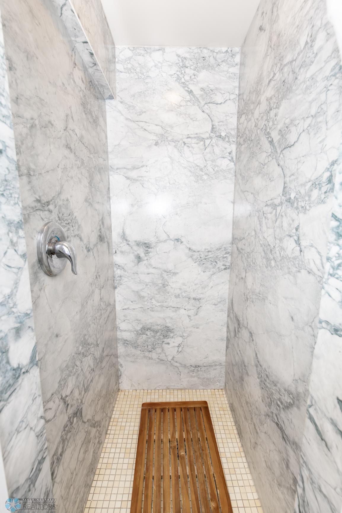 Bathroom 2 - 3/4