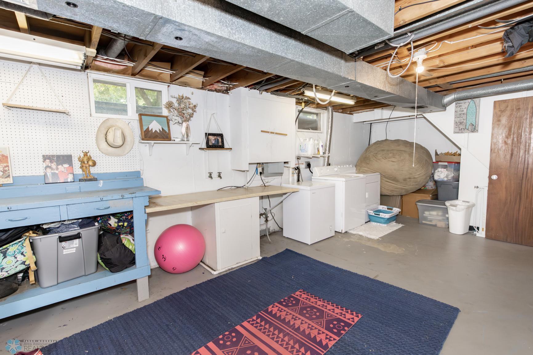 Laundry/Utilities