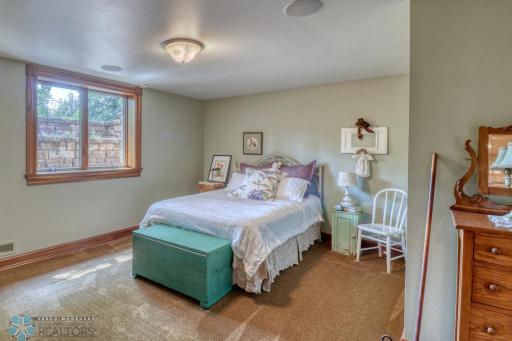 3605 Hidden Circle, West Fargo, ND 58078