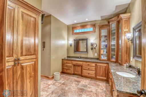 3605 Hidden Circle, West Fargo, ND 58078