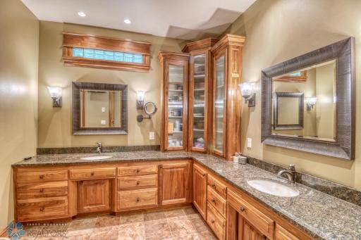 3605 Hidden Circle, West Fargo, ND 58078