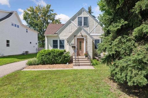 5904 Wooddale Avenue, Edina, MN 55424