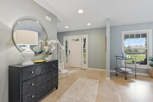 2204 Huntington Point Road E, Wayzata, MN 55391