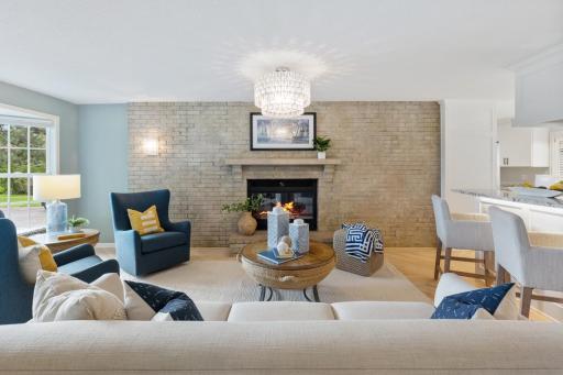 2204 Huntington Point Road E, Wayzata, MN 55391