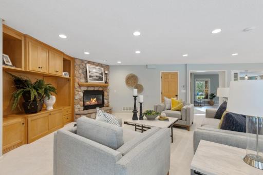 2204 Huntington Point Road E, Wayzata, MN 55391