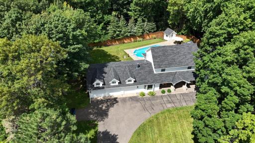 2204 Huntington Point Road E, Wayzata, MN 55391