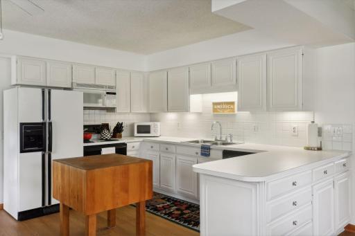 214X Shadywood Road, Wayzata, MN 55391