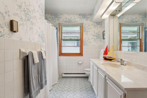 214X Shadywood Road, Wayzata, MN 55391