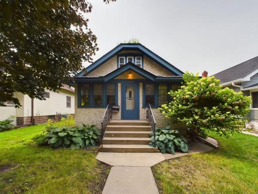 1560 Osceola Avenue, Saint Paul, MN 55105