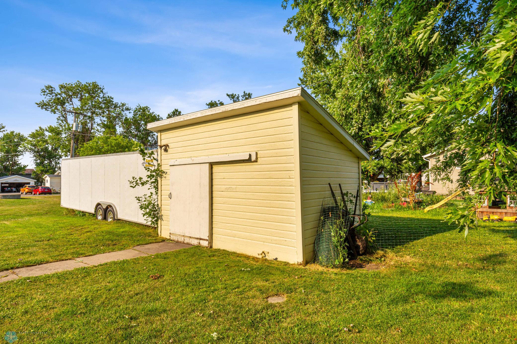 Shed