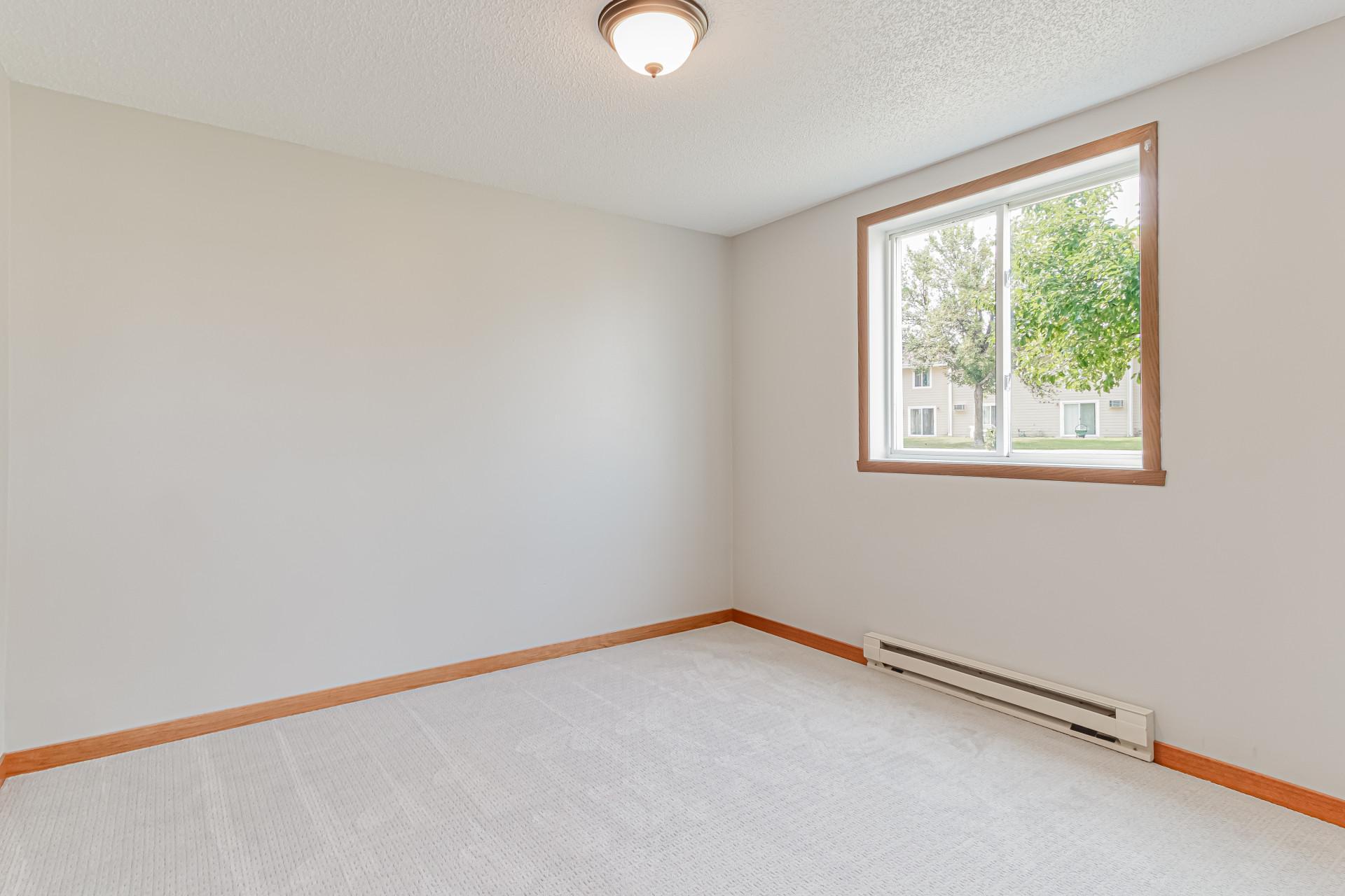3534VillageGreenLn_47322_8.jpg