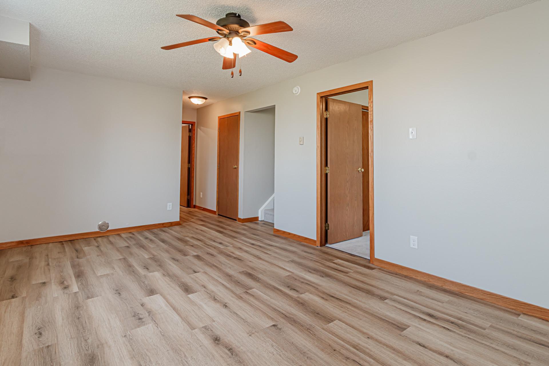 3534VillageGreenLn_47322_6.jpg