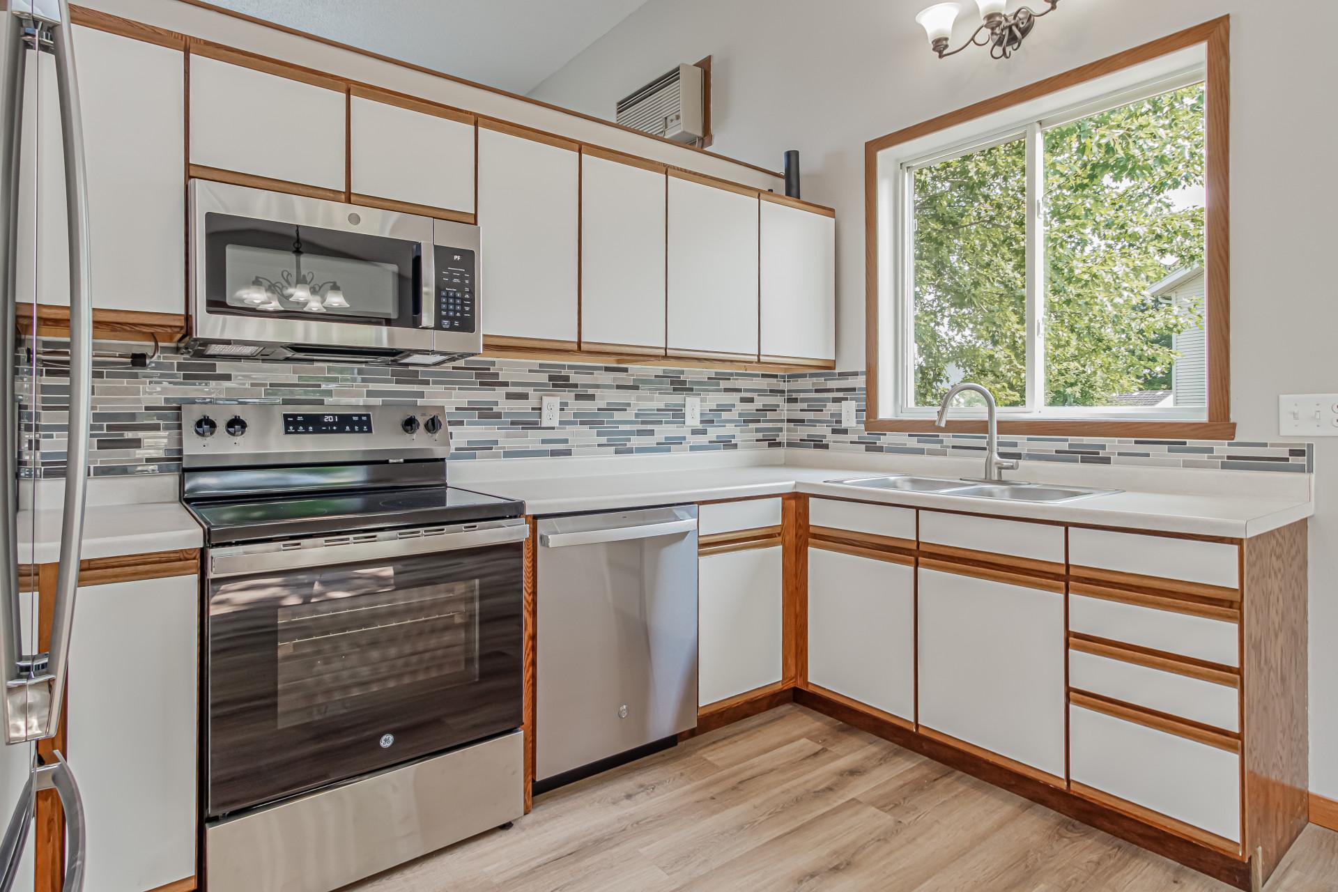 3534VillageGreenLn_47322_4.jpg