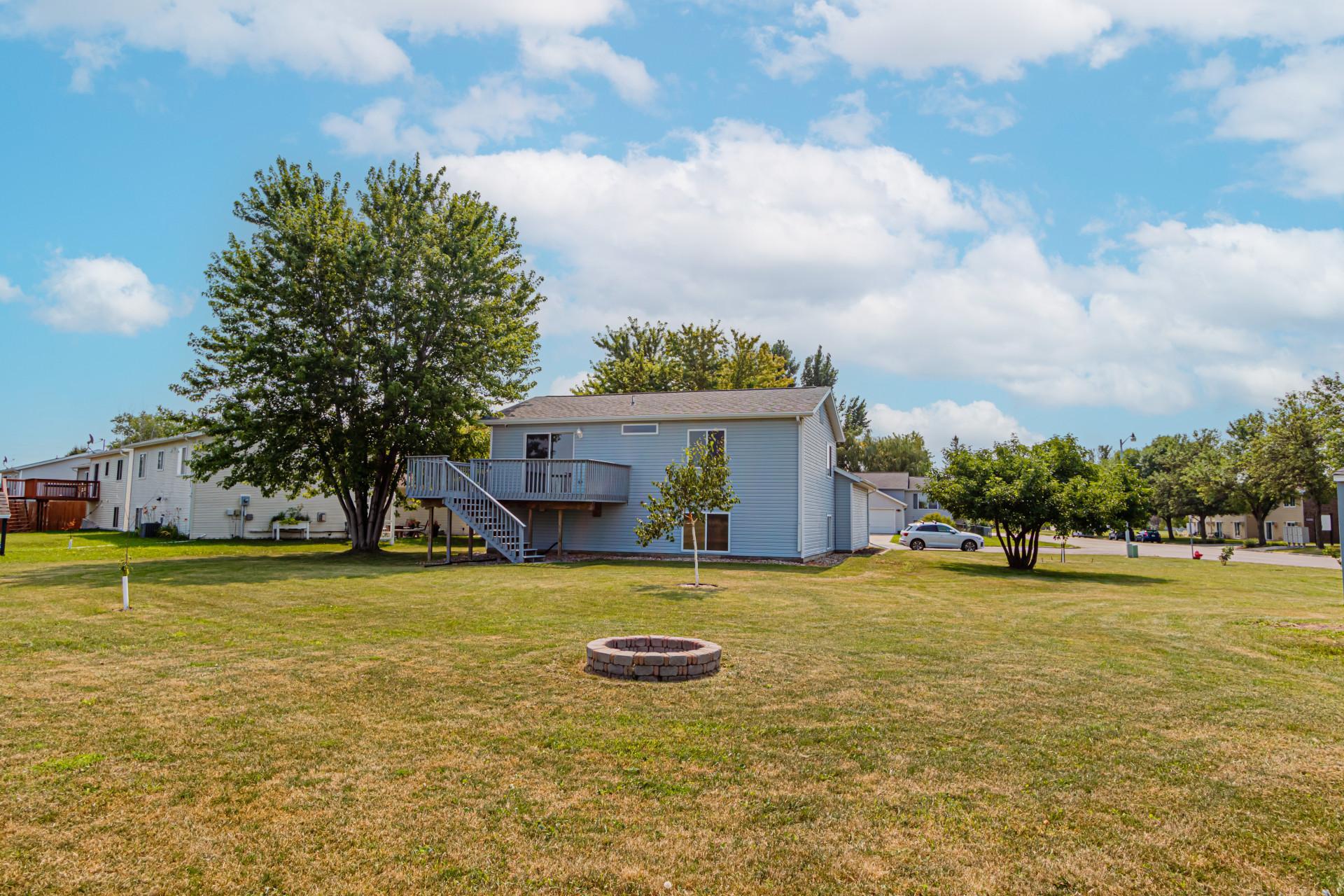 3534VillageGreenLn_47322_22.jpg