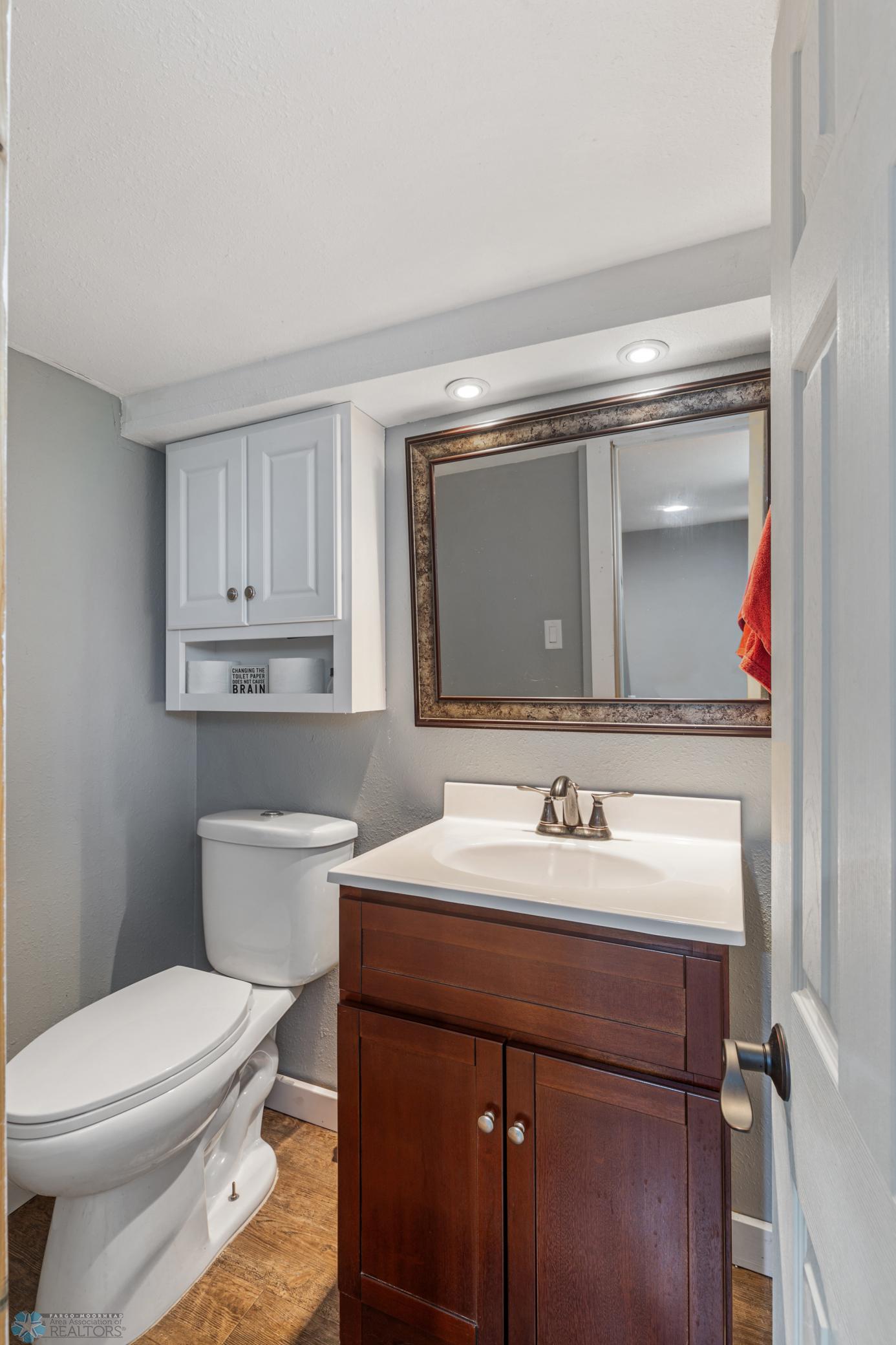 1/2 Bathroom