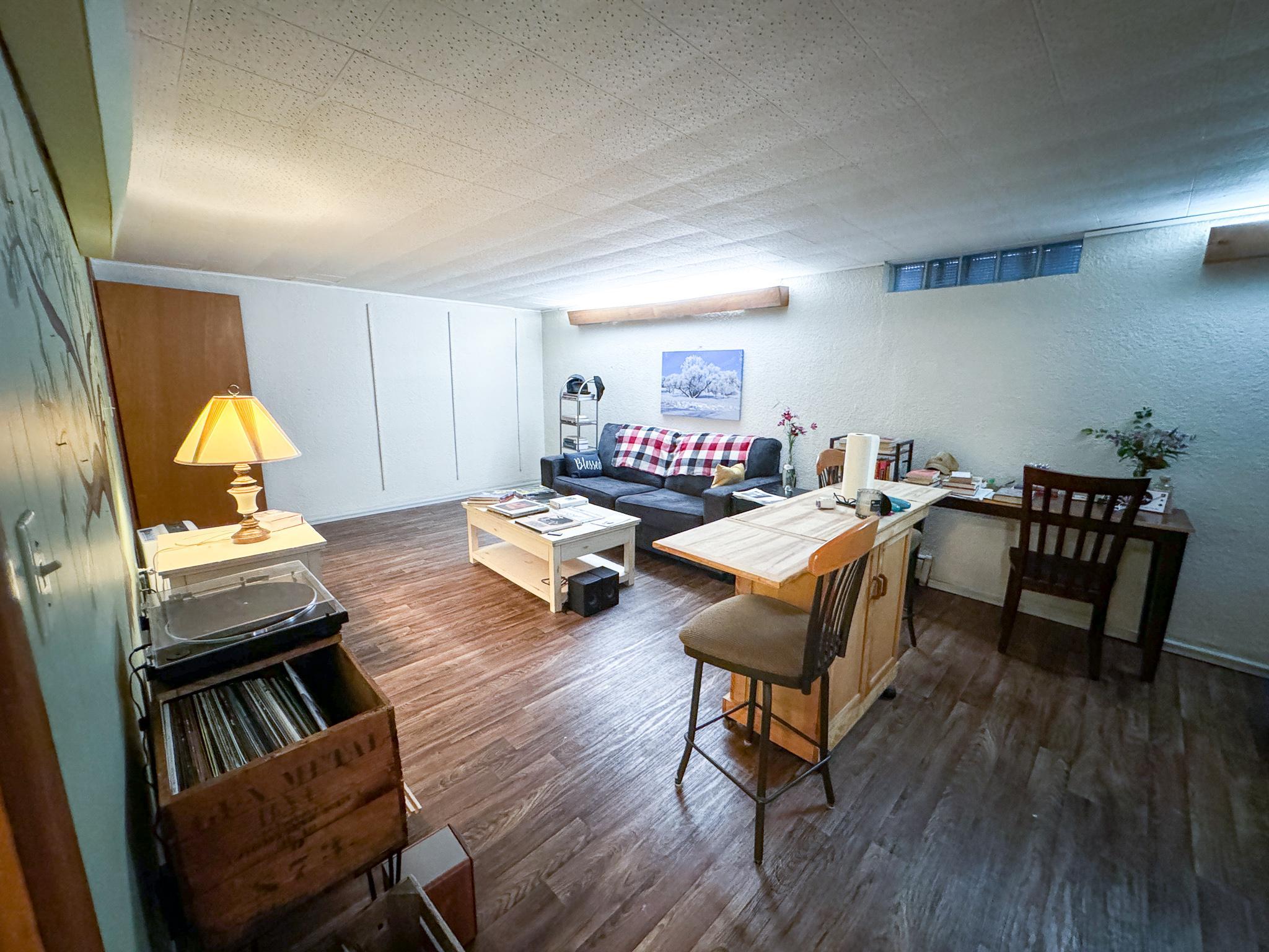 Family Room.jpg