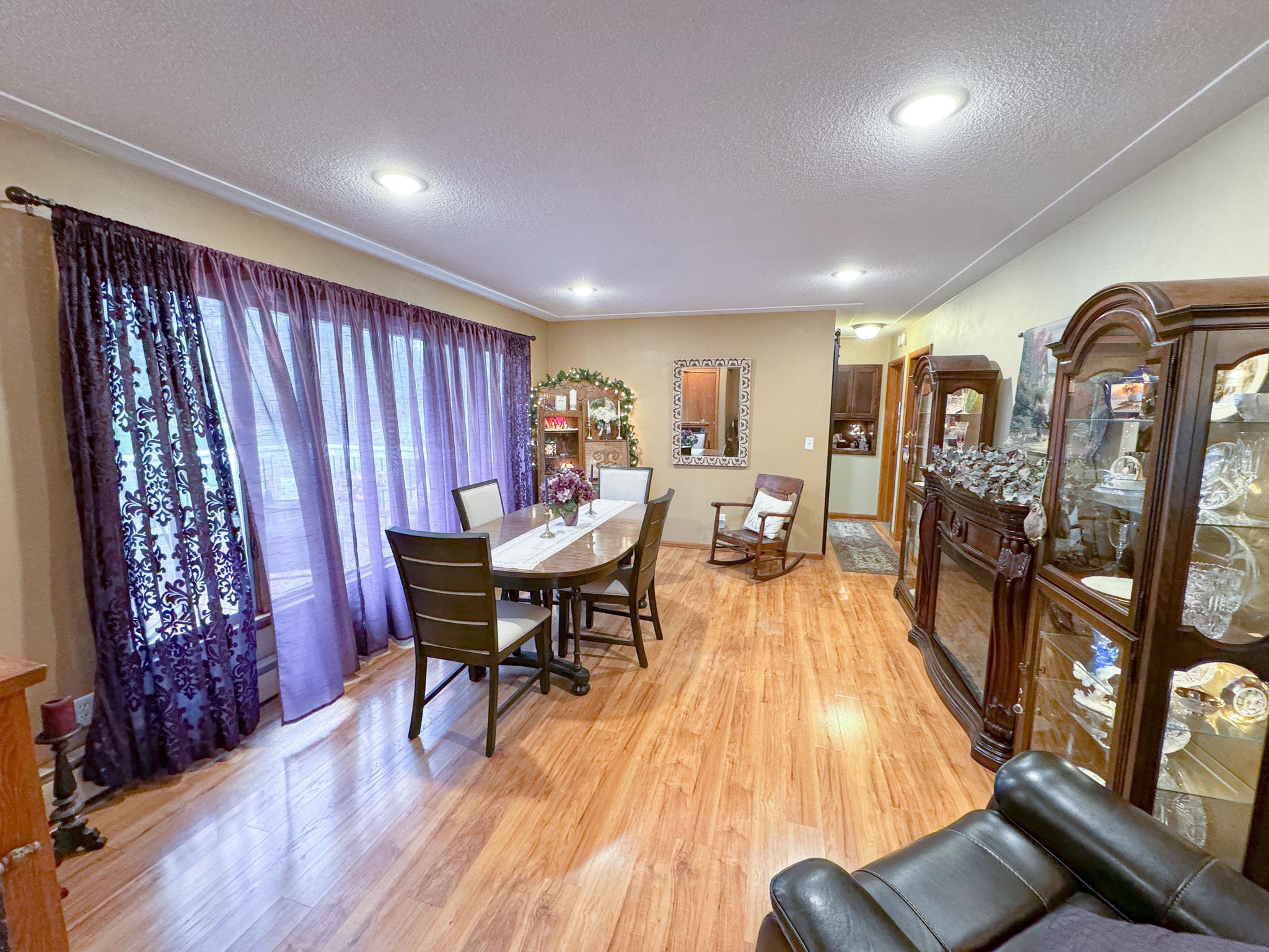 Dining Room.jpg