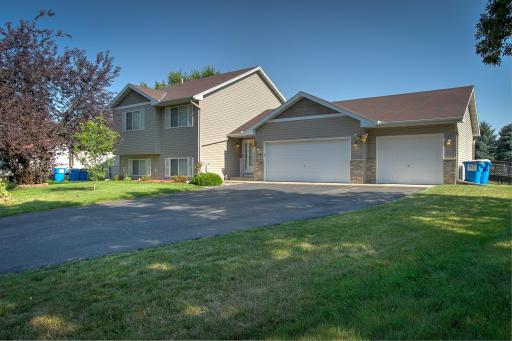 1888 Garfield Street S, Cambridge, MN 55008