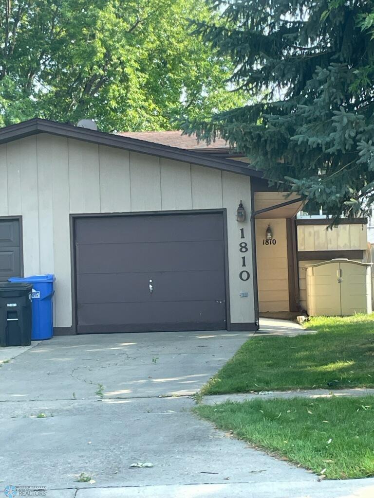 Property photo for 1810 28 Avenue S, Fargo, ND 58103