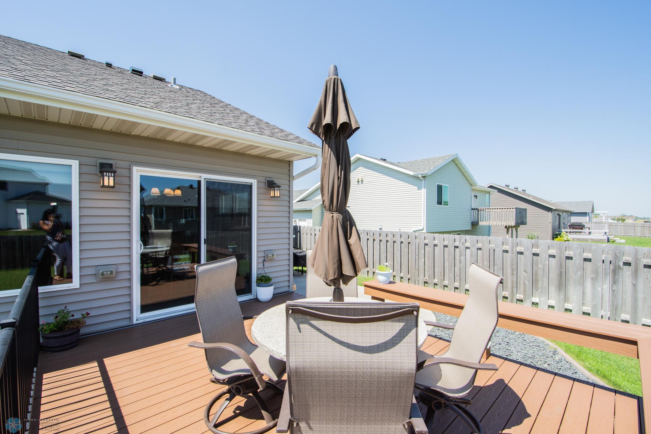 Composite Deck off of Dining