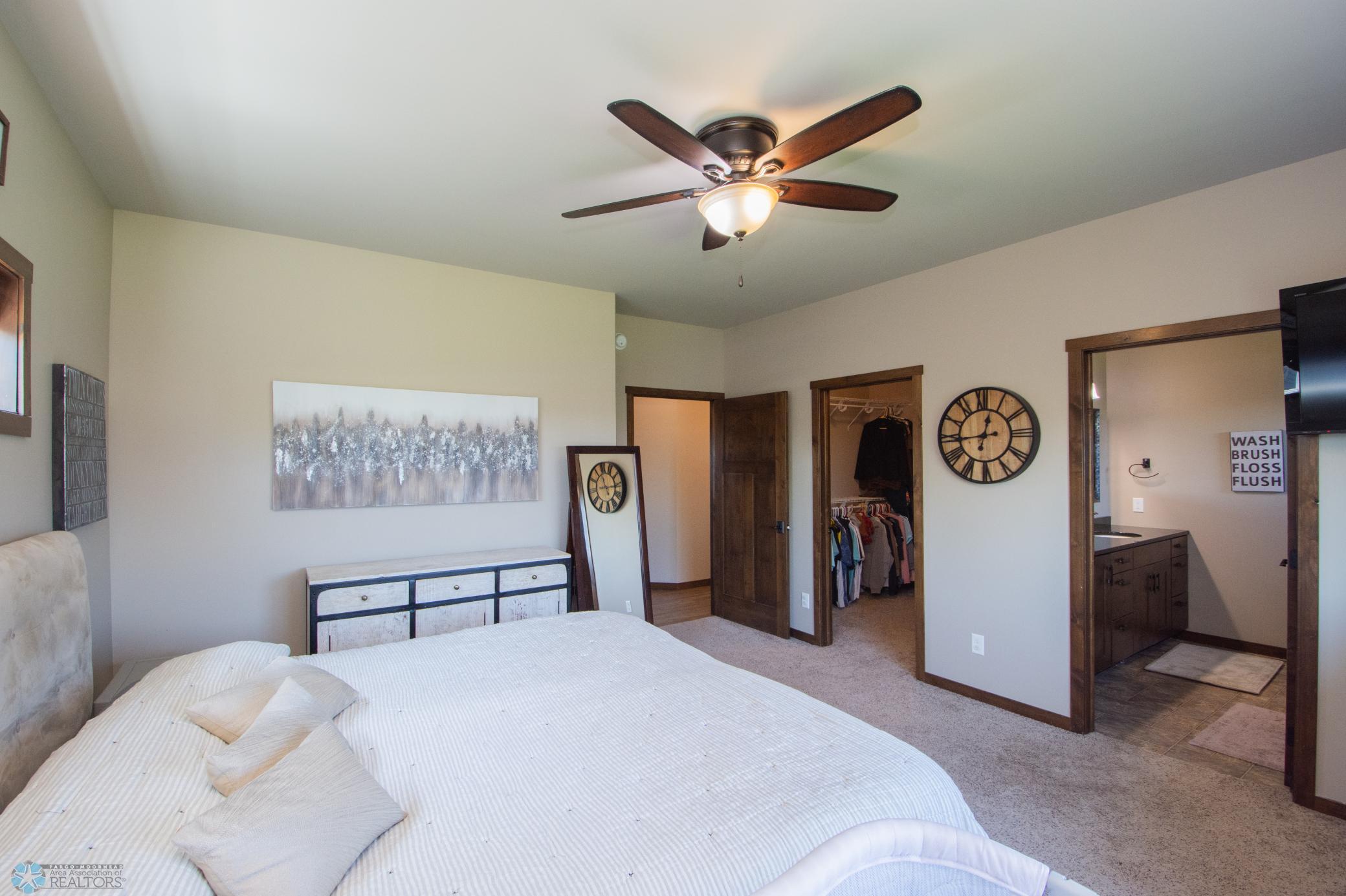 Master Bedroom - Main